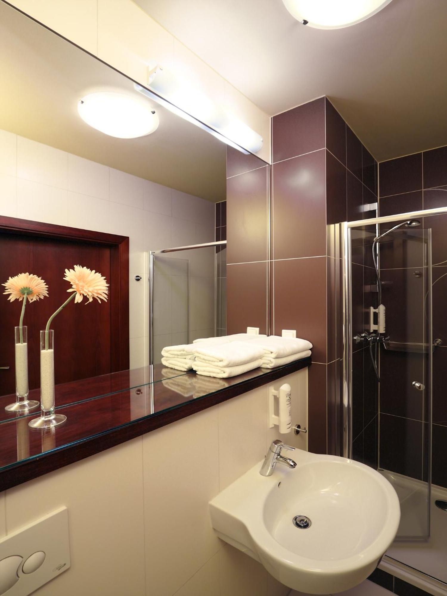 Apartamenty Zlota Nic Opole Ngoại thất bức ảnh
