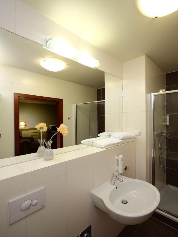 Apartamenty Zlota Nic Opole Phòng bức ảnh